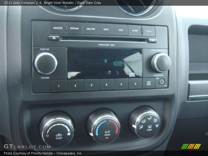 Bright Silver Metallic / Dark Slate Gray 2011 Jeep Compass 2.4