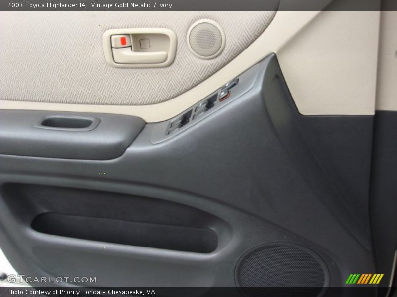 Vintage Gold Metallic / Ivory 2003 Toyota Highlander I4