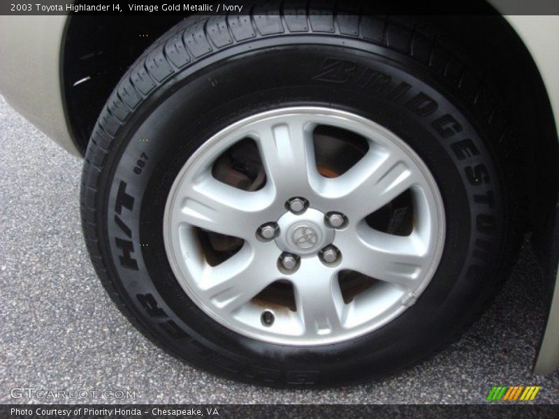 Vintage Gold Metallic / Ivory 2003 Toyota Highlander I4