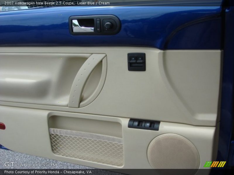 Laser Blue / Cream 2007 Volkswagen New Beetle 2.5 Coupe