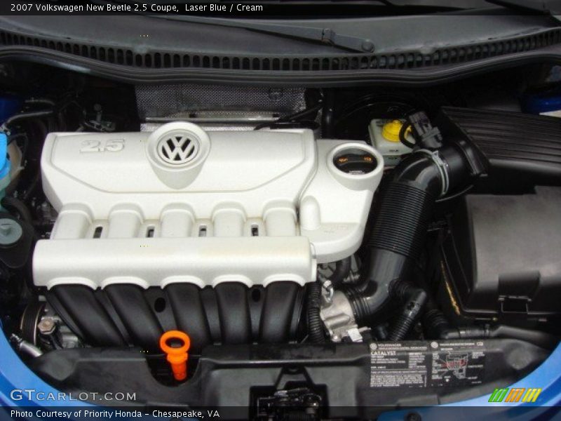 Laser Blue / Cream 2007 Volkswagen New Beetle 2.5 Coupe