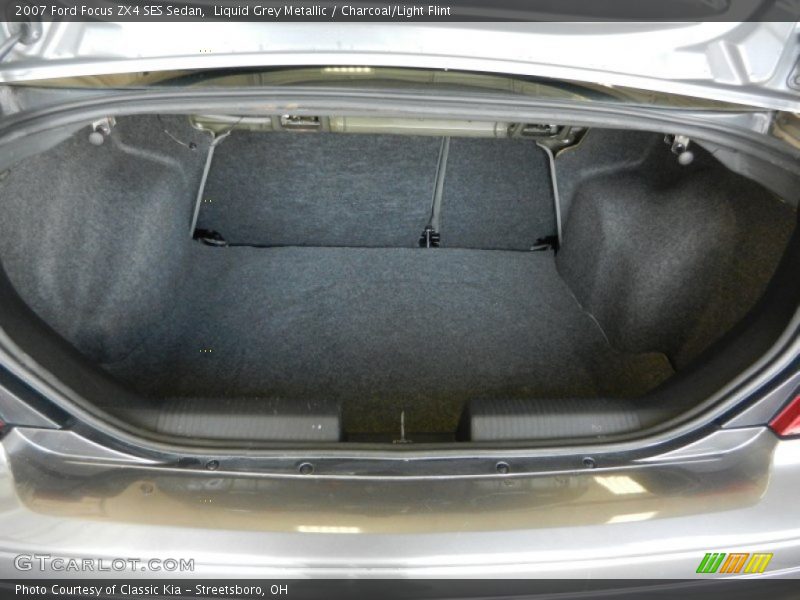 Liquid Grey Metallic / Charcoal/Light Flint 2007 Ford Focus ZX4 SES Sedan