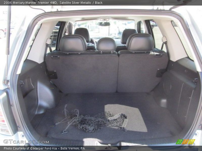  2006 Mariner Premier 4WD Trunk