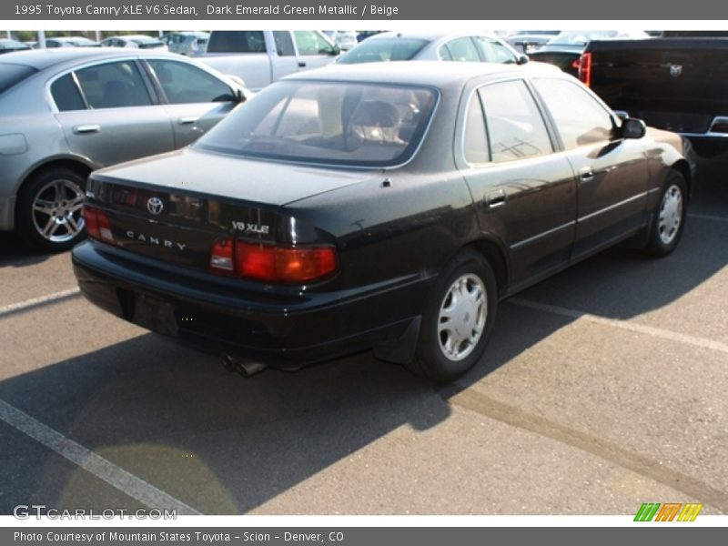 Dark Emerald Green Metallic / Beige 1995 Toyota Camry XLE V6 Sedan