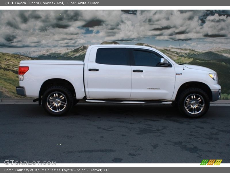 Super White / Black 2011 Toyota Tundra CrewMax 4x4