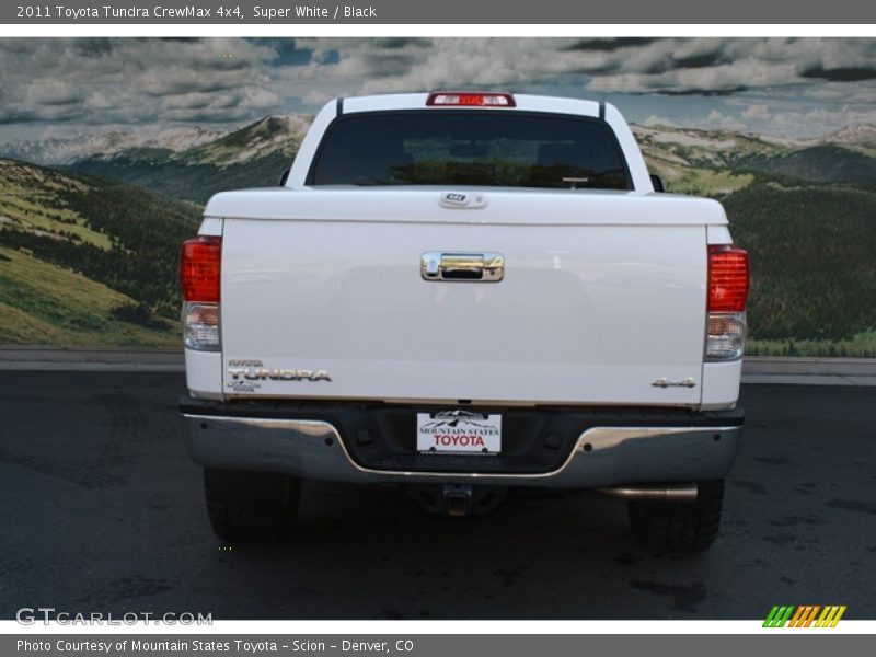 Super White / Black 2011 Toyota Tundra CrewMax 4x4