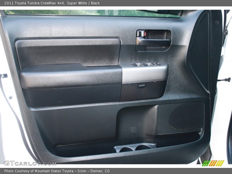 Super White / Black 2011 Toyota Tundra CrewMax 4x4