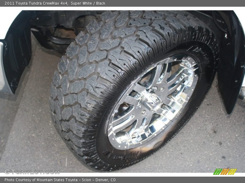 Super White / Black 2011 Toyota Tundra CrewMax 4x4