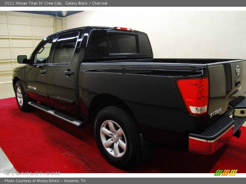 Galaxy Black / Charcoal 2011 Nissan Titan SV Crew Cab