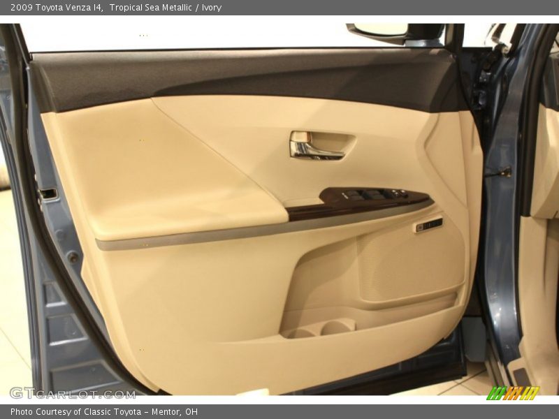Tropical Sea Metallic / Ivory 2009 Toyota Venza I4