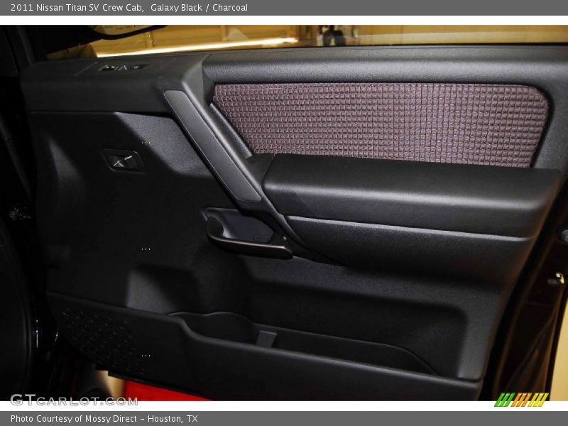 Galaxy Black / Charcoal 2011 Nissan Titan SV Crew Cab