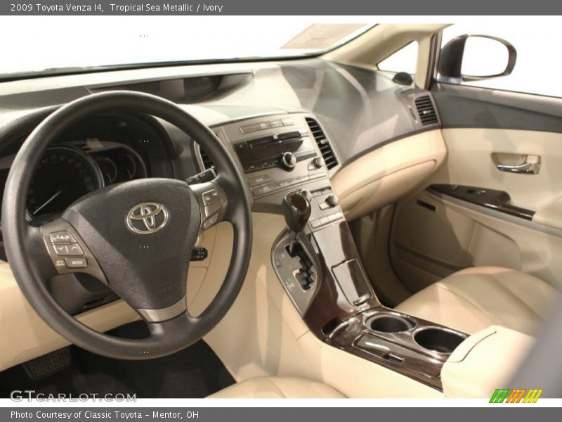 Tropical Sea Metallic / Ivory 2009 Toyota Venza I4
