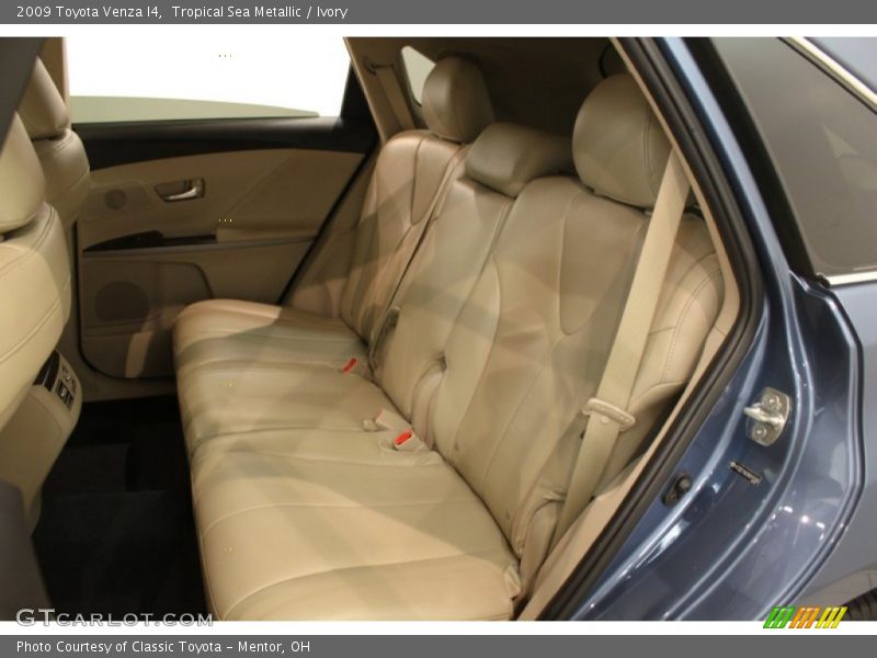 Tropical Sea Metallic / Ivory 2009 Toyota Venza I4