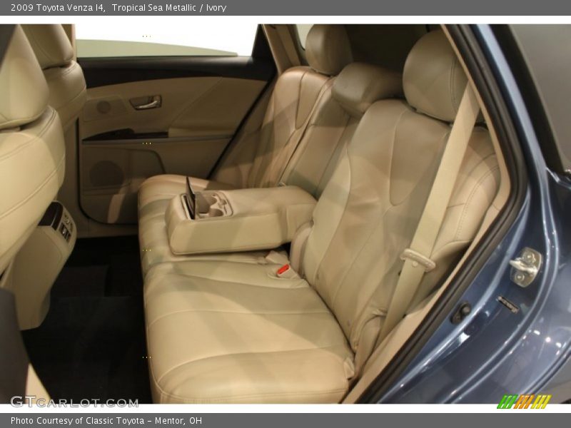 Tropical Sea Metallic / Ivory 2009 Toyota Venza I4