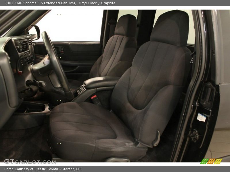 Front Seat of 2003 Sonoma SLS Extended Cab 4x4