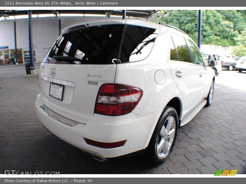 Arctic White / Cashmere 2011 Mercedes-Benz ML 350 4Matic