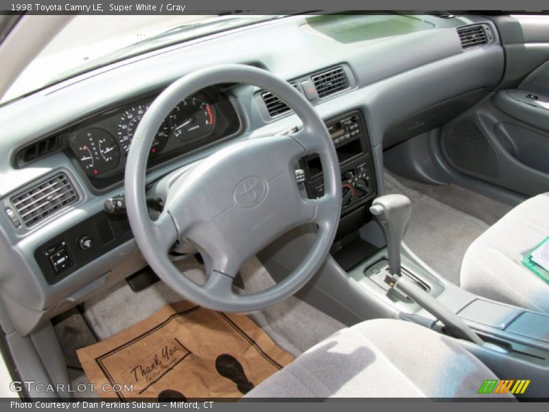 Super White / Gray 1998 Toyota Camry LE