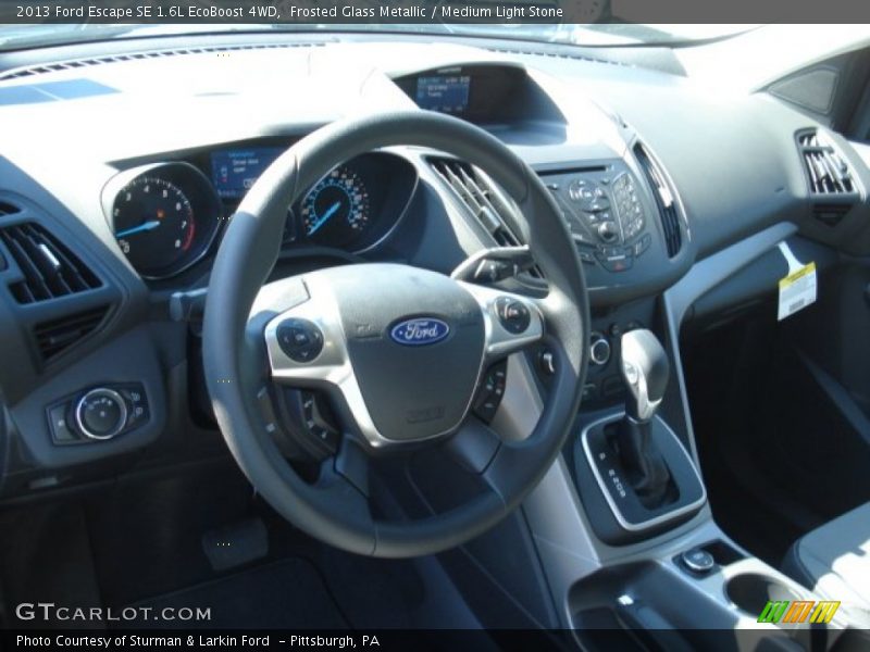 Dashboard of 2013 Escape SE 1.6L EcoBoost 4WD