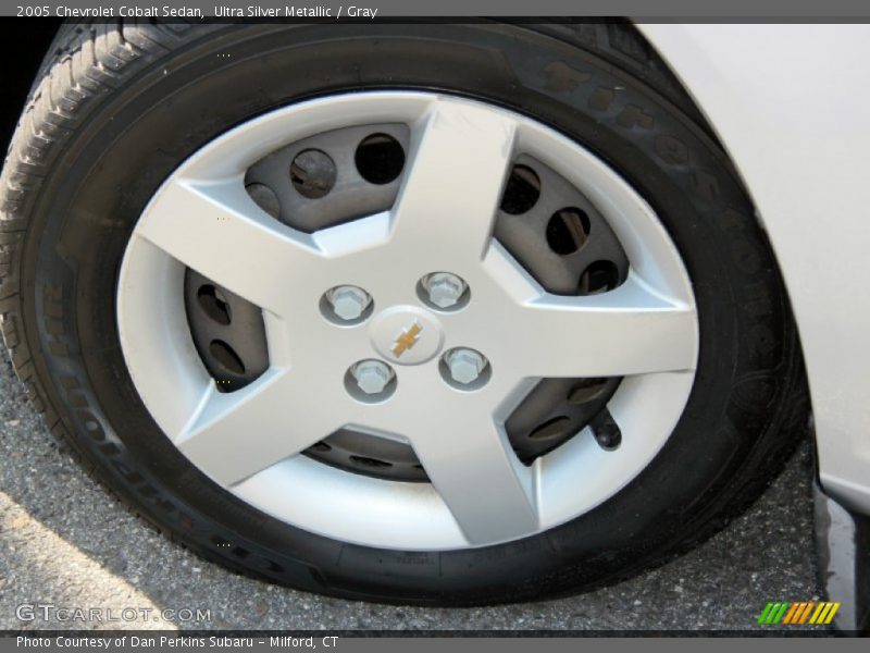 Ultra Silver Metallic / Gray 2005 Chevrolet Cobalt Sedan