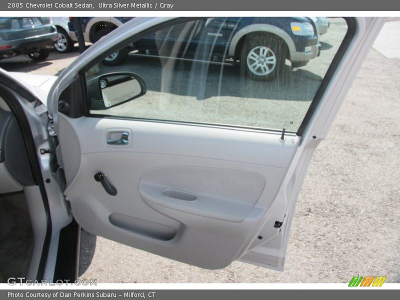 Ultra Silver Metallic / Gray 2005 Chevrolet Cobalt Sedan