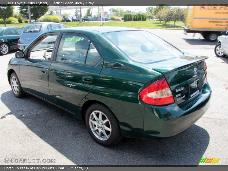 Electric Green Mica / Gray 2001 Toyota Prius Hybrid