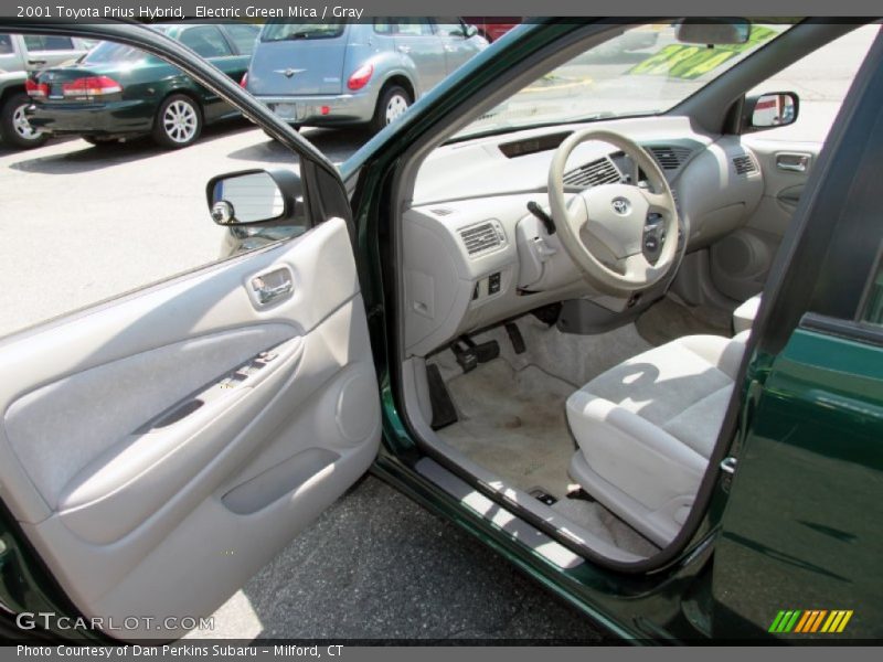 Electric Green Mica / Gray 2001 Toyota Prius Hybrid