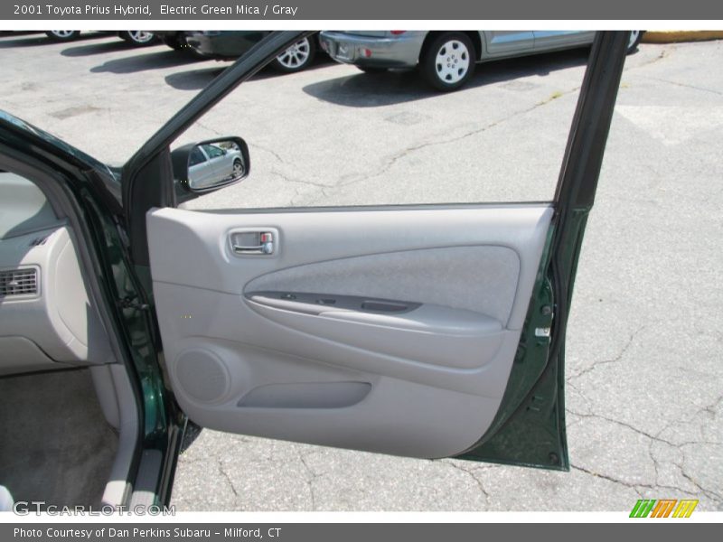 Electric Green Mica / Gray 2001 Toyota Prius Hybrid