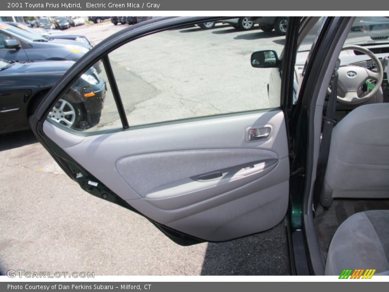 Electric Green Mica / Gray 2001 Toyota Prius Hybrid