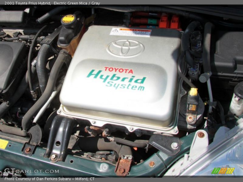 Electric Green Mica / Gray 2001 Toyota Prius Hybrid