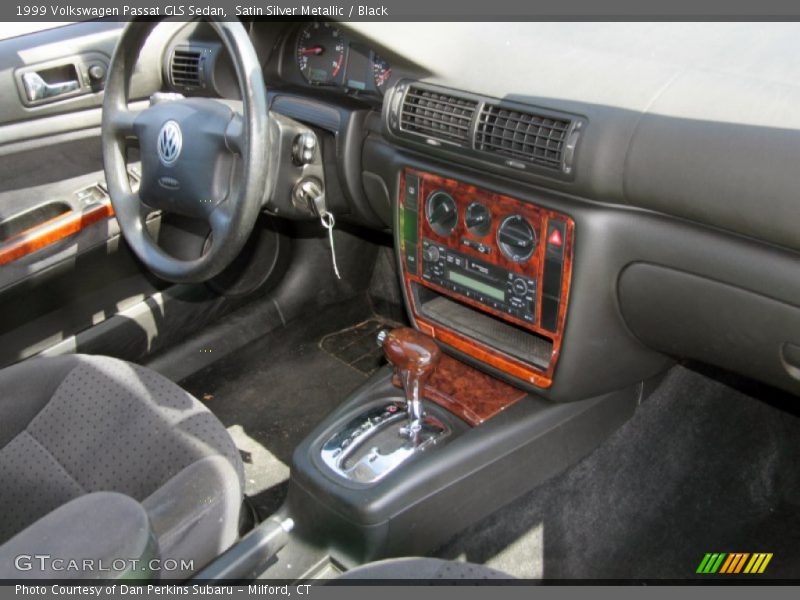 Satin Silver Metallic / Black 1999 Volkswagen Passat GLS Sedan