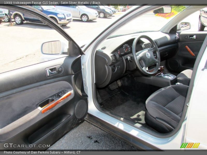 Satin Silver Metallic / Black 1999 Volkswagen Passat GLS Sedan