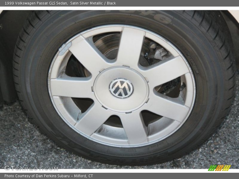 Satin Silver Metallic / Black 1999 Volkswagen Passat GLS Sedan
