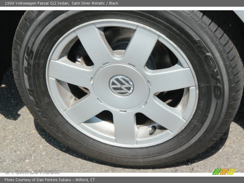 Satin Silver Metallic / Black 1999 Volkswagen Passat GLS Sedan
