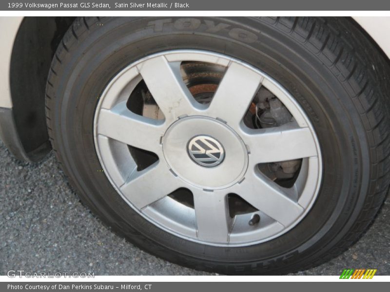 Satin Silver Metallic / Black 1999 Volkswagen Passat GLS Sedan