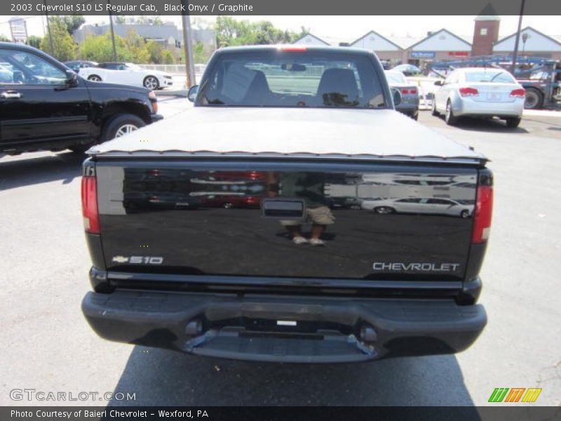 Black Onyx / Graphite 2003 Chevrolet S10 LS Regular Cab