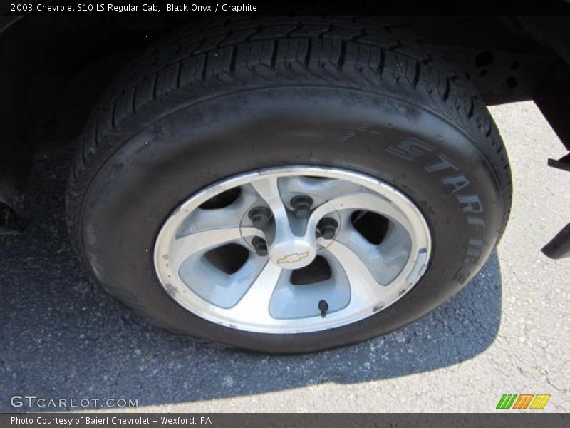 Black Onyx / Graphite 2003 Chevrolet S10 LS Regular Cab
