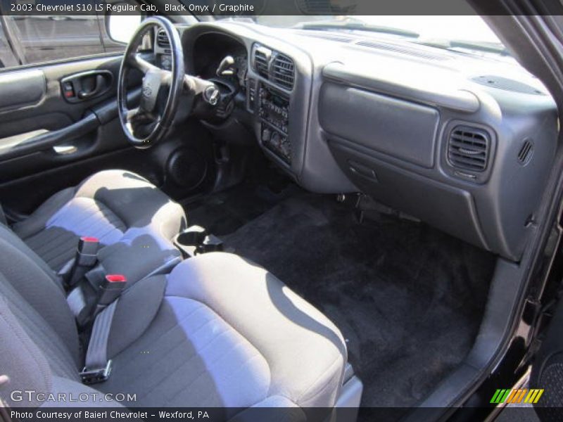 Black Onyx / Graphite 2003 Chevrolet S10 LS Regular Cab