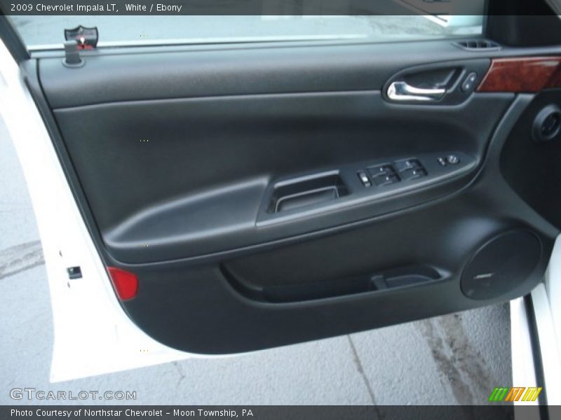 White / Ebony 2009 Chevrolet Impala LT