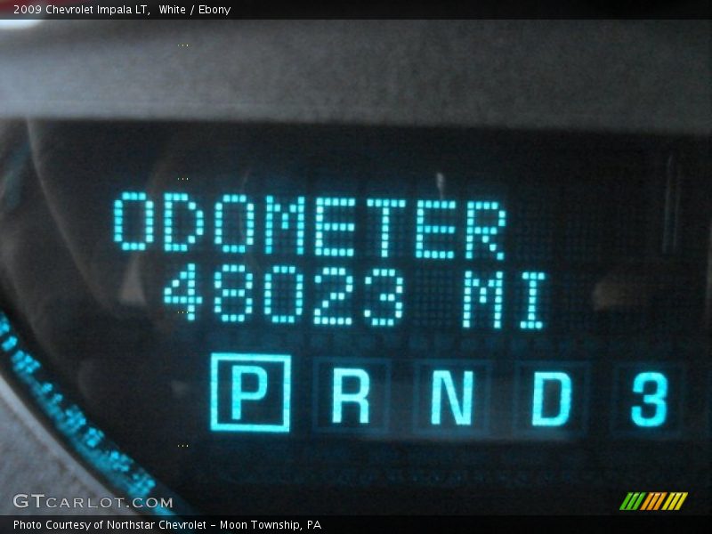 White / Ebony 2009 Chevrolet Impala LT