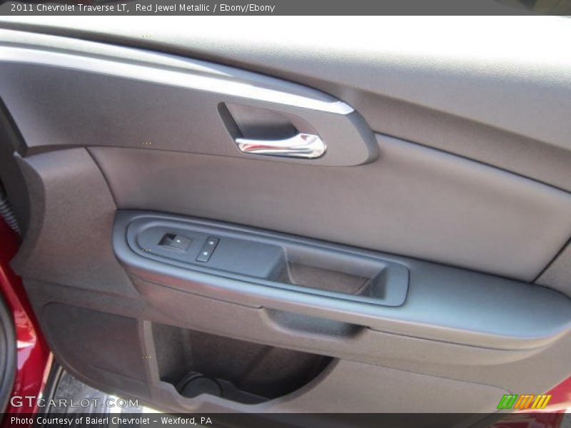 Red Jewel Metallic / Ebony/Ebony 2011 Chevrolet Traverse LT