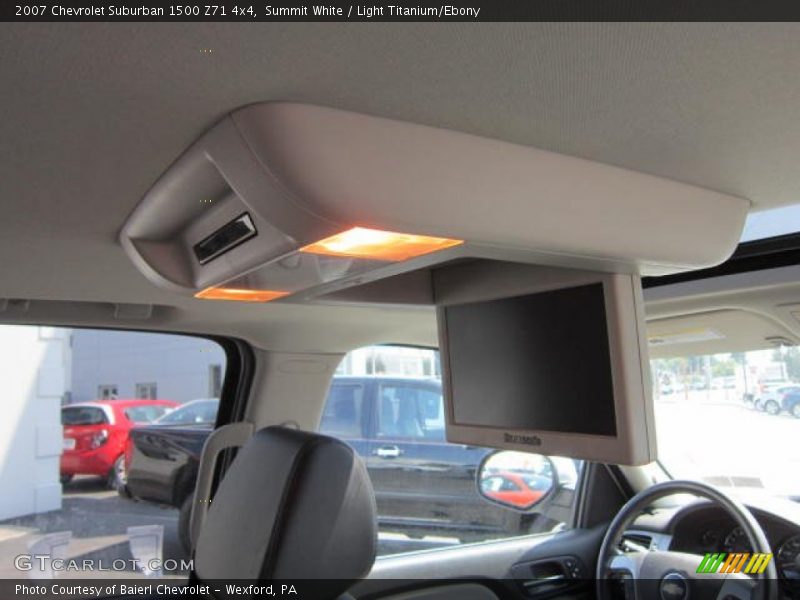 Summit White / Light Titanium/Ebony 2007 Chevrolet Suburban 1500 Z71 4x4