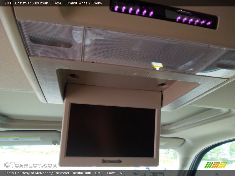 Summit White / Ebony 2013 Chevrolet Suburban LT 4x4