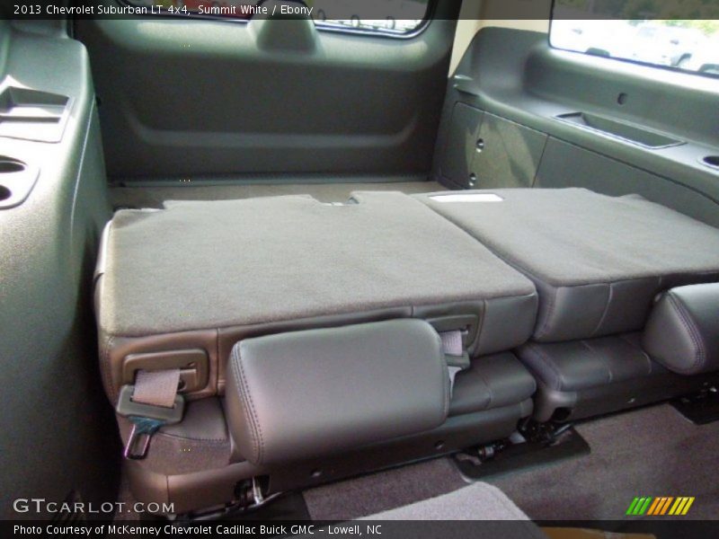 Summit White / Ebony 2013 Chevrolet Suburban LT 4x4