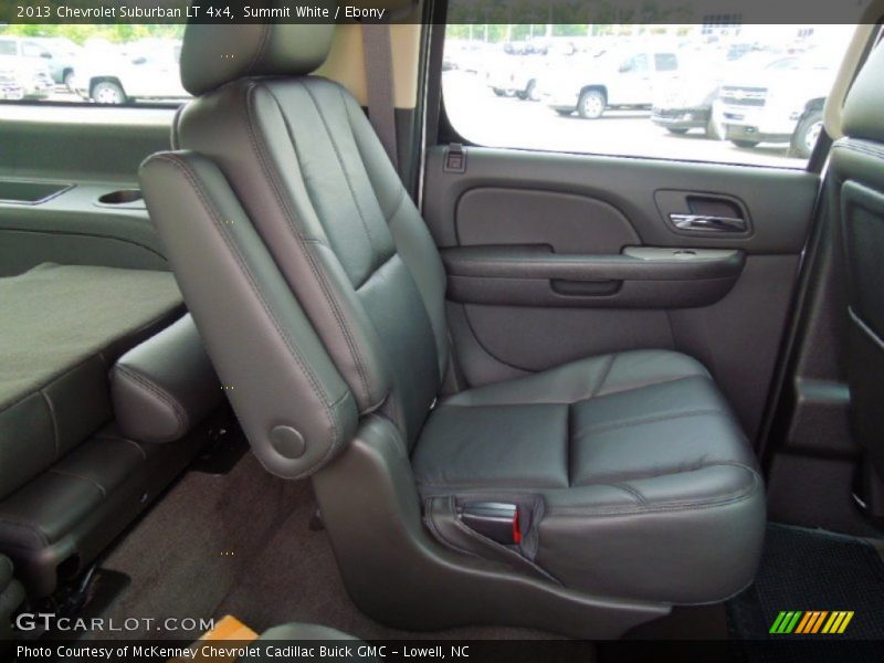Summit White / Ebony 2013 Chevrolet Suburban LT 4x4