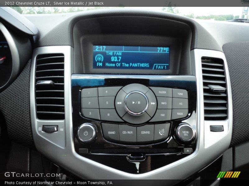 Silver Ice Metallic / Jet Black 2012 Chevrolet Cruze LT