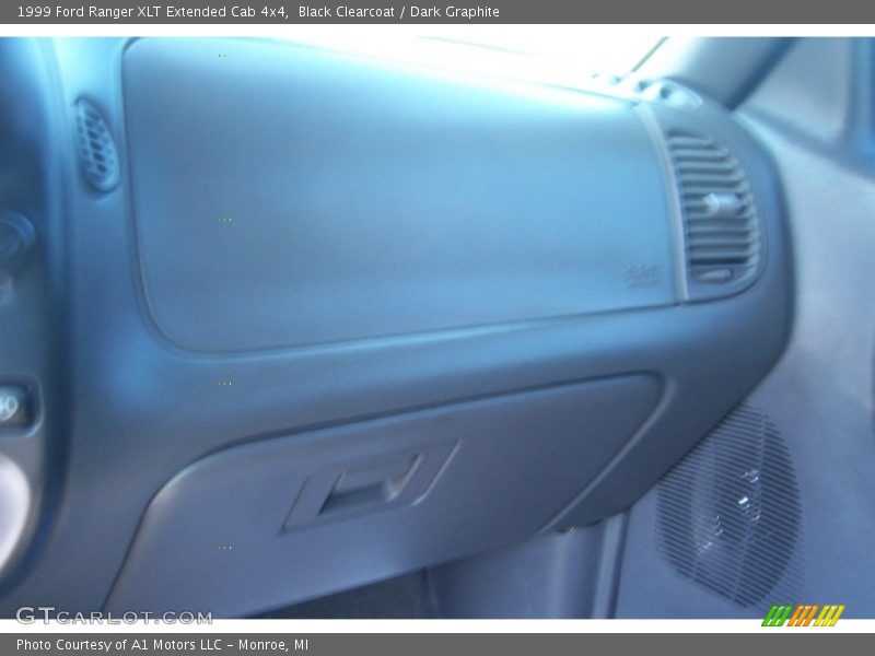 Black Clearcoat / Dark Graphite 1999 Ford Ranger XLT Extended Cab 4x4