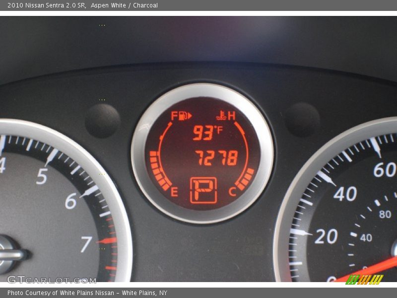 Aspen White / Charcoal 2010 Nissan Sentra 2.0 SR