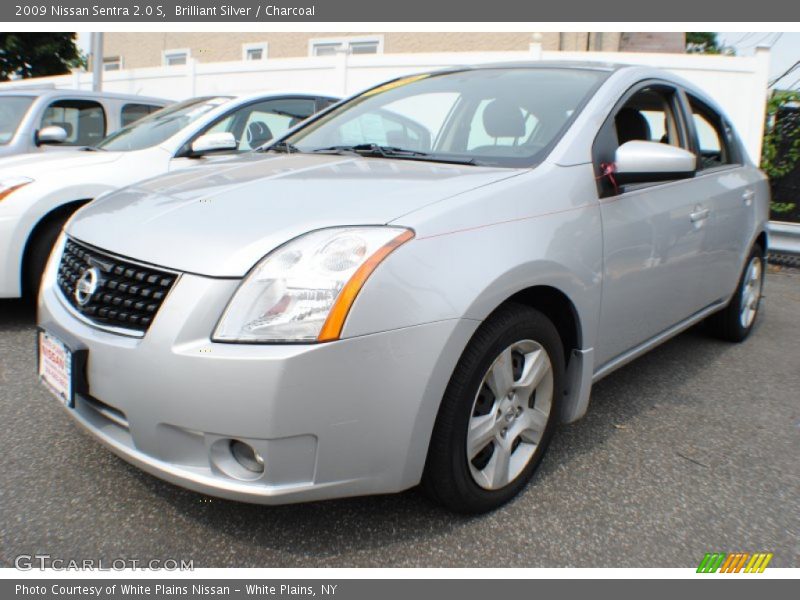 Brilliant Silver / Charcoal 2009 Nissan Sentra 2.0 S