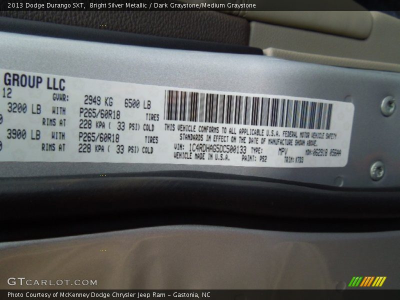 Bright Silver Metallic / Dark Graystone/Medium Graystone 2013 Dodge Durango SXT