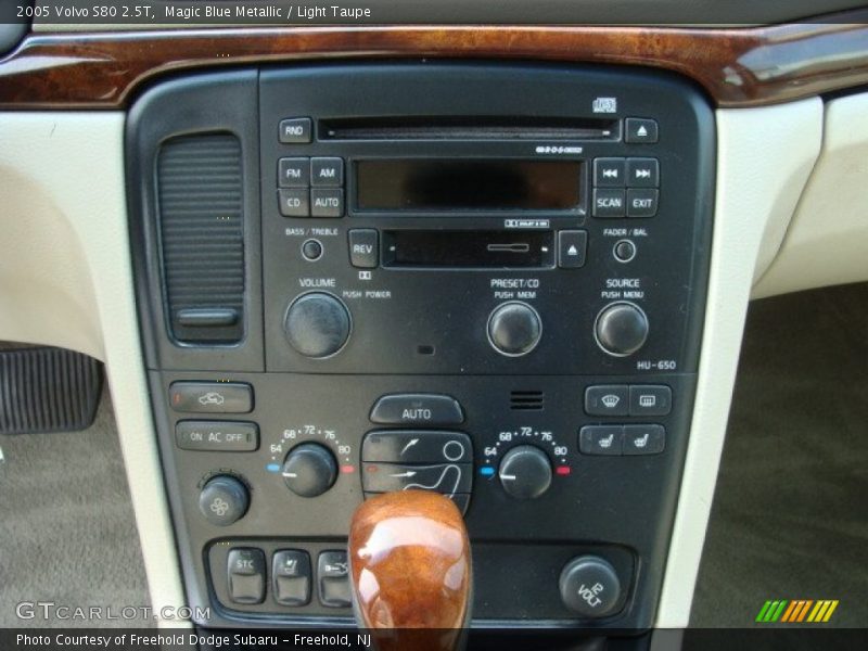 Magic Blue Metallic / Light Taupe 2005 Volvo S80 2.5T